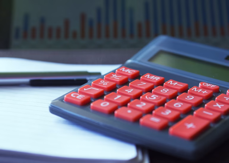 Pourquoi de plus en plus d’entrepreneurs choisissent des outils de gestion en ligne pour piloter leur activité