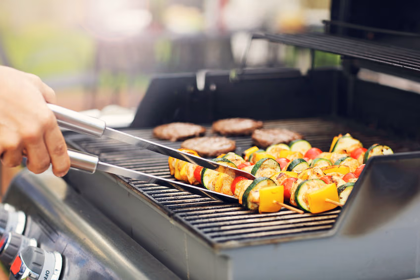 Astuces pour nettoyer la grille de four sans produits agressifs