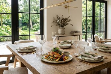 L'art de recevoir : Créer une harmonie entre design intérieur et plaisirs de la table